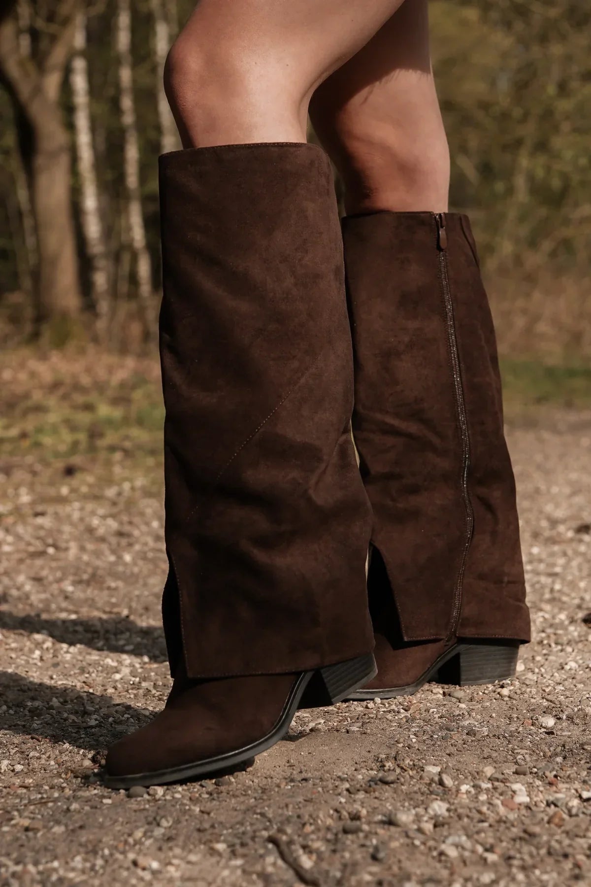 Bottes hautes à revers et talon bloc Olivia — Amielle Paris