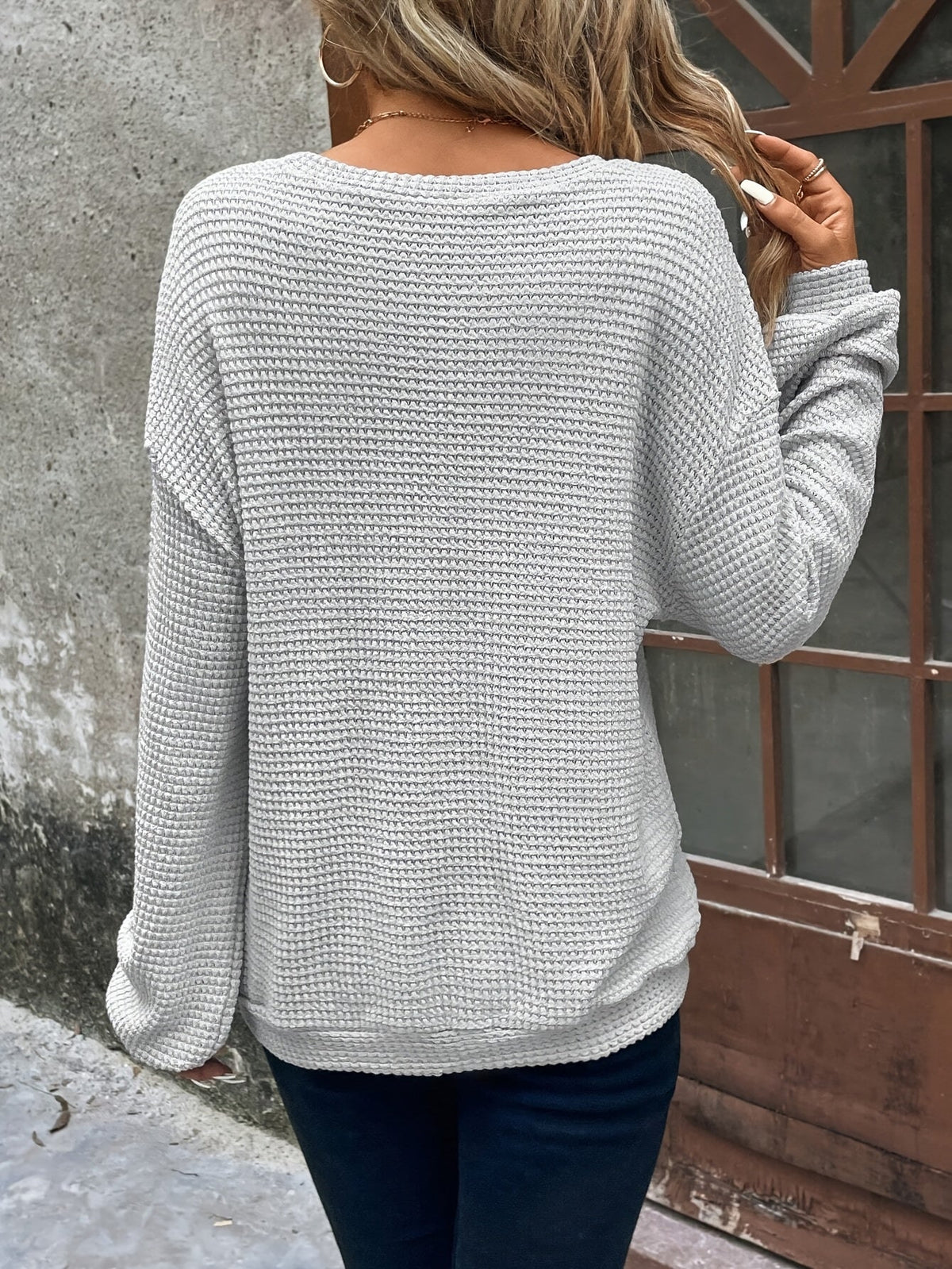 Pull gaufré à épaules tombantes — Amielle Paris