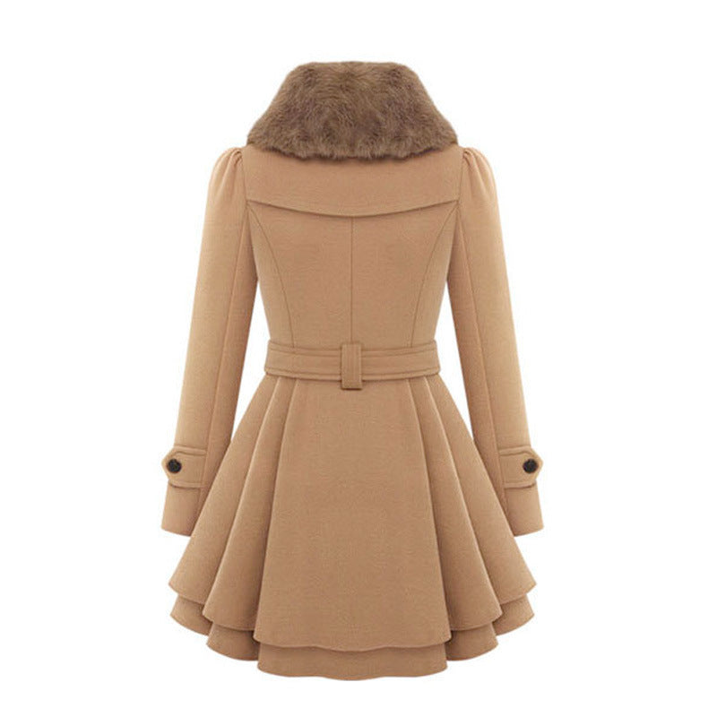 Manteau évasé ceinturé à col en fausse fourrure — Amielle Paris