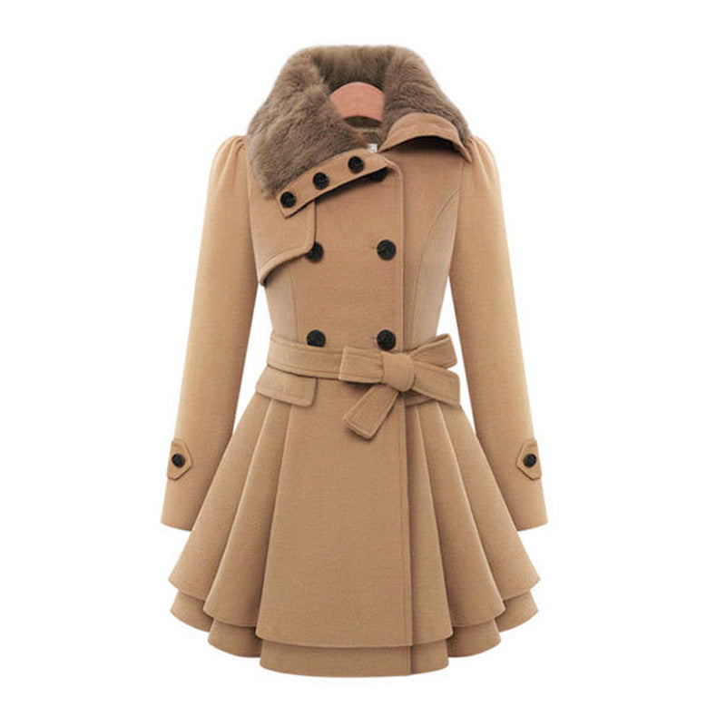 Manteau évasé ceinturé à col en fausse fourrure — Amielle Paris