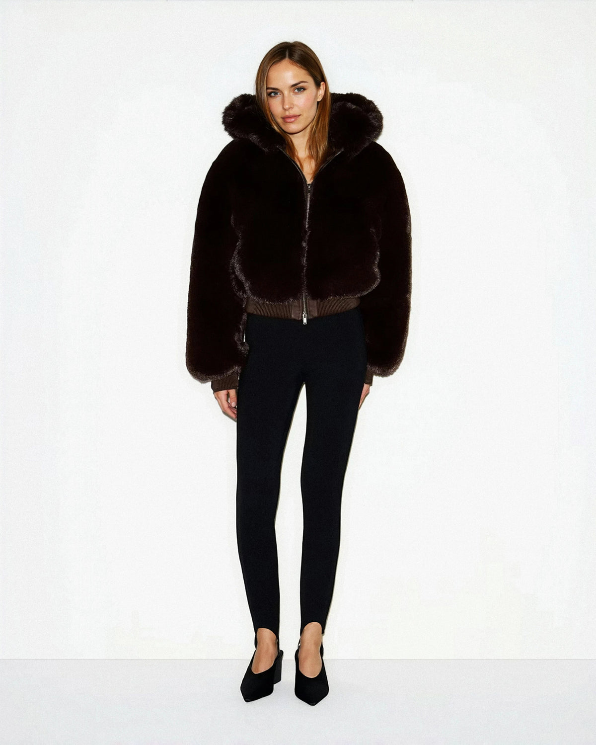Elara — Blouson court en fausse fourrure — vue 3