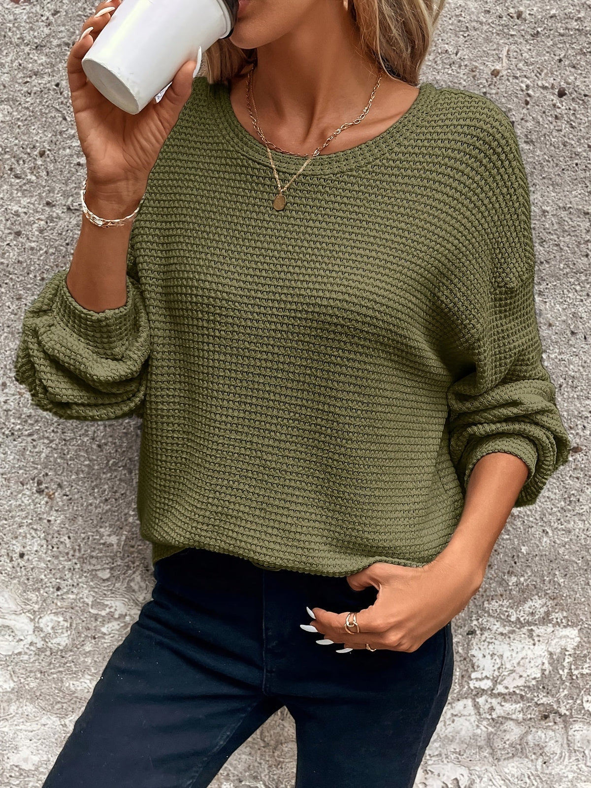 Pull gaufré à épaules tombantes — Amielle Paris