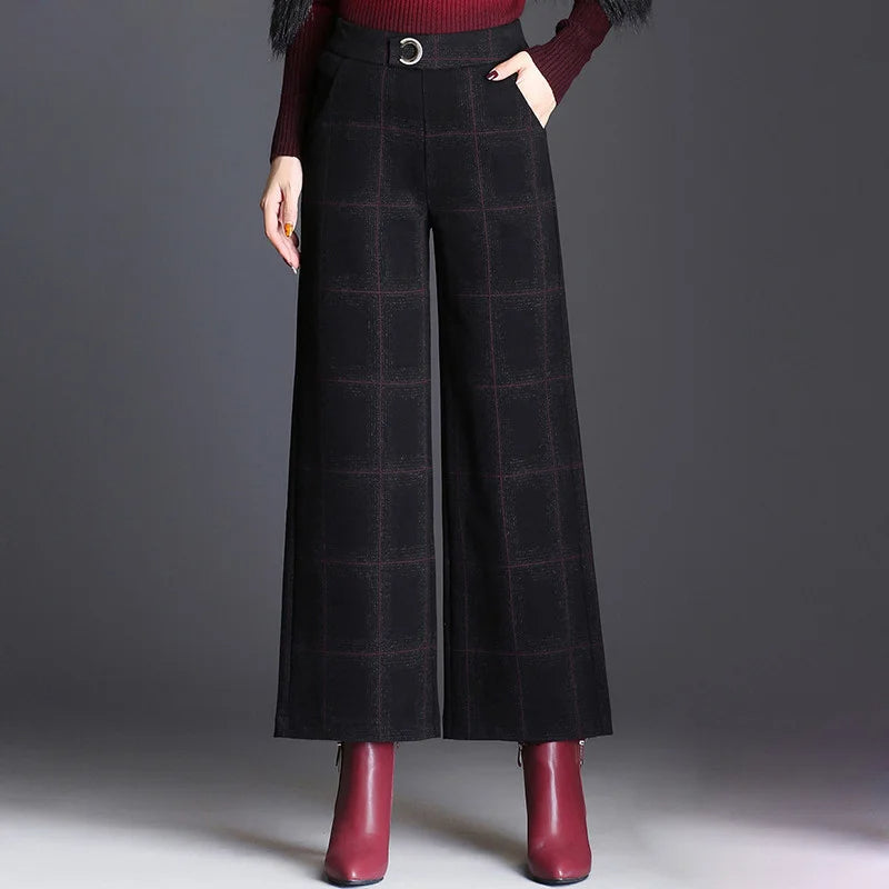 Pantalon taille haute à détail de boucle — Amielle Paris