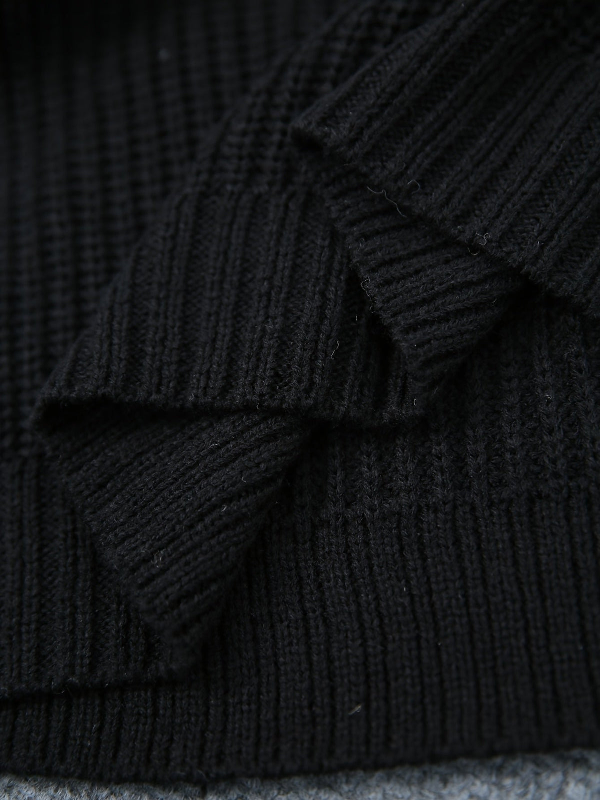 Robe pull ample côtelée à col montant replié — Amielle Paris