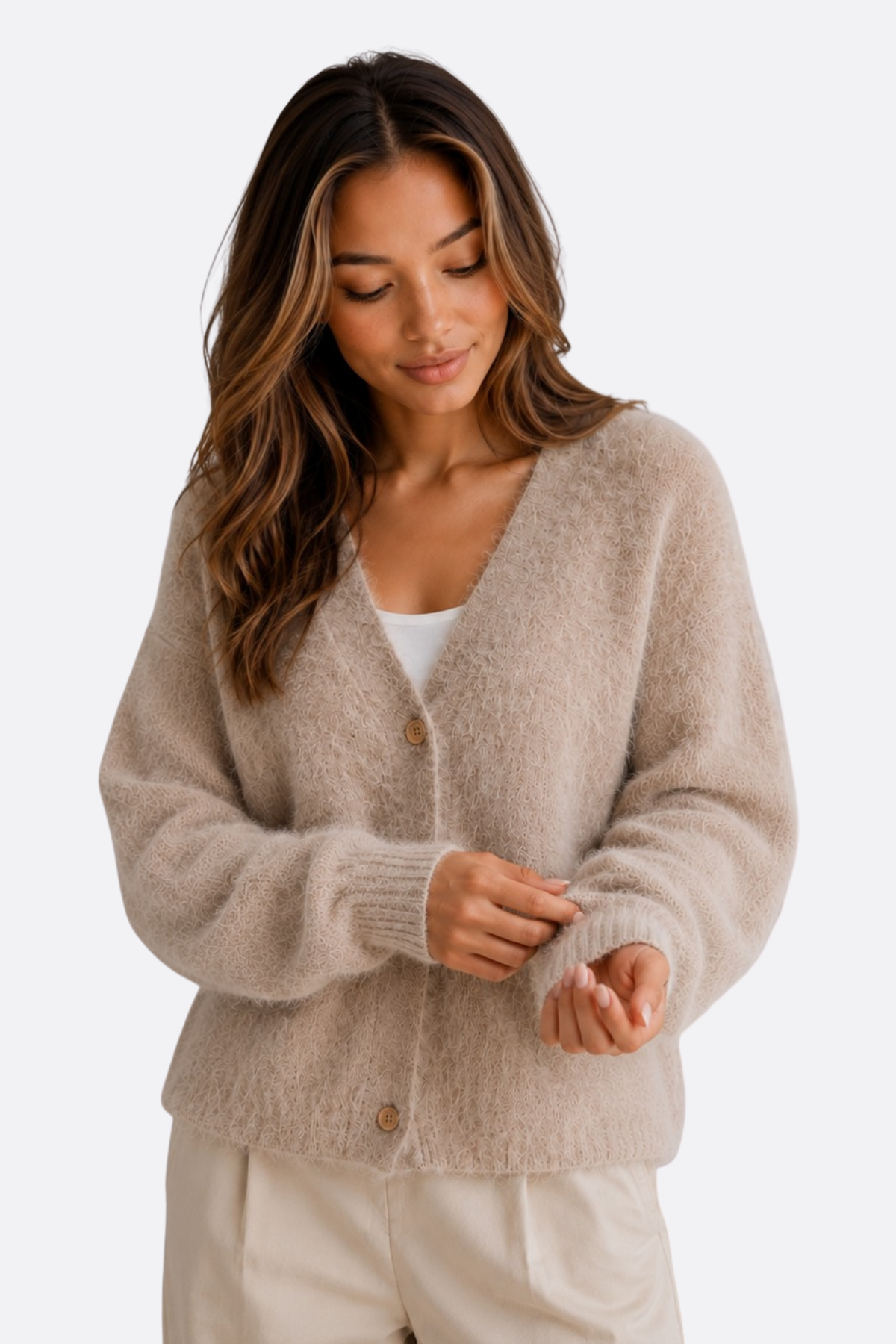 Cardigan ample duveteux à col V Rose — Amielle Paris