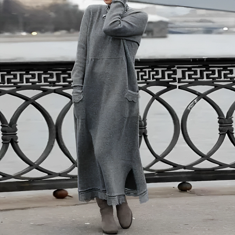 Clara — Robe longue en maille à poches — Amielle Paris