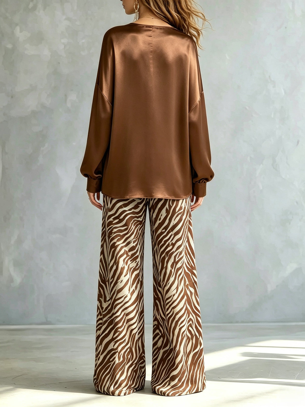 Ensemble satiné à pantalon large zébré — Amielle Paris