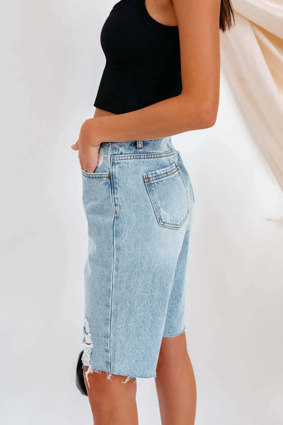 Bermuda en jean déchiré — Mélina — Amielle Paris
