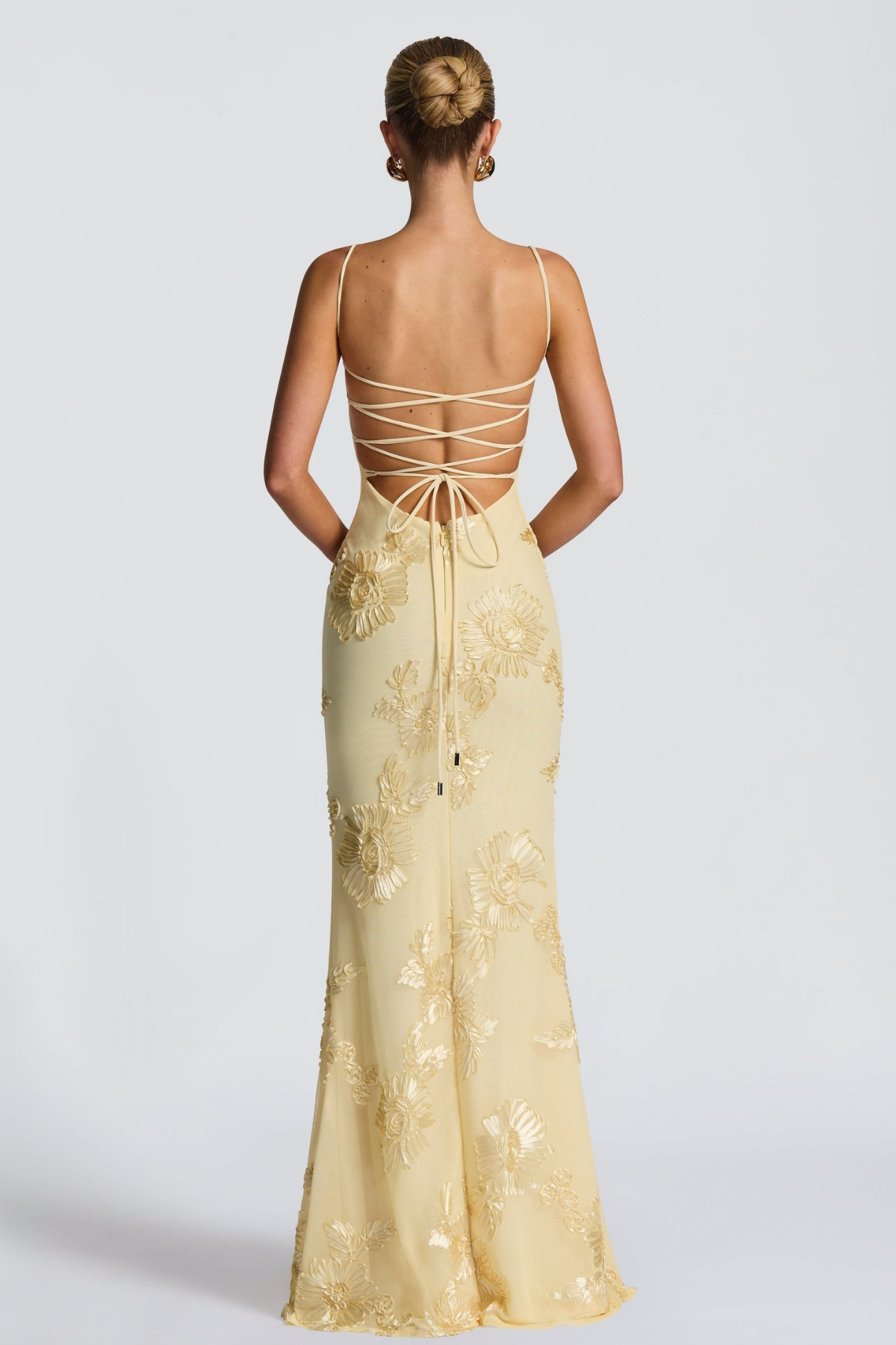 Seraphina — Robe longue à broderies florales — Amielle Paris