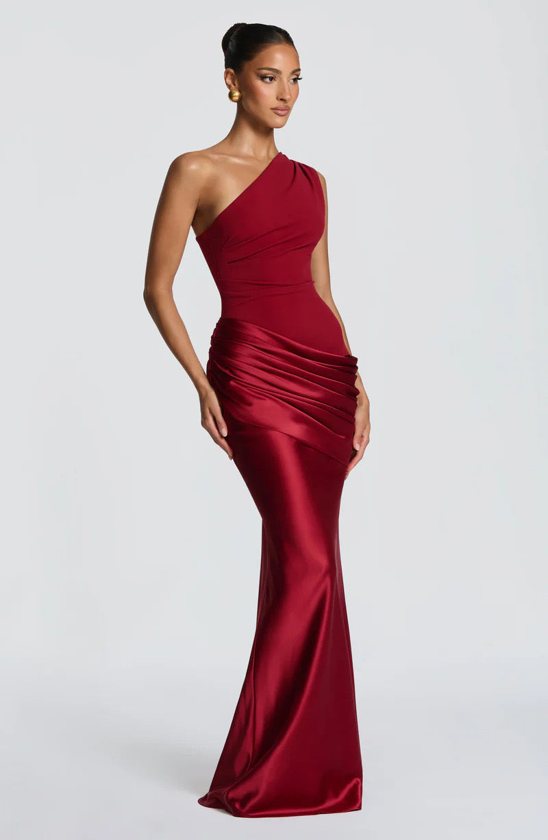 Sidonie — Robe longue satinée à une épaule — Amielle Paris