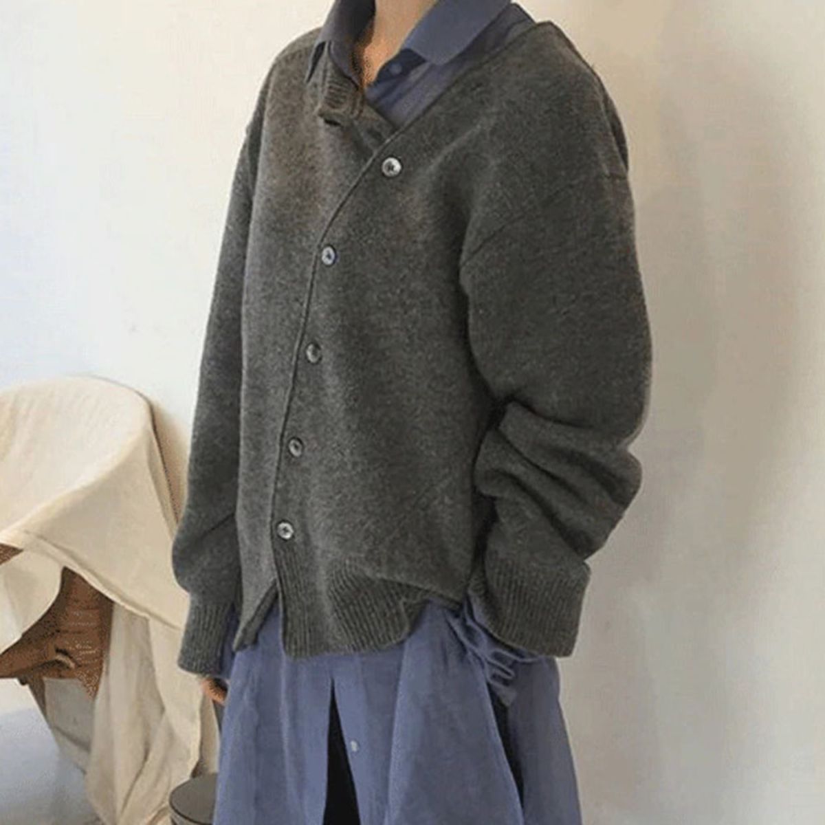 Gilet ample à boutonnage asymétrique — Amielle Paris