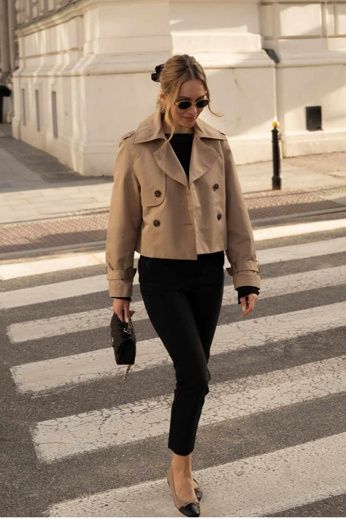 Indy — Trench court en gabardine — Amielle Paris