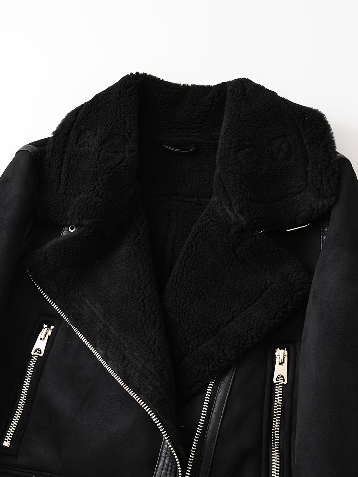 Veste courte ceinturée à doublure effet peau lainée — Amielle Paris