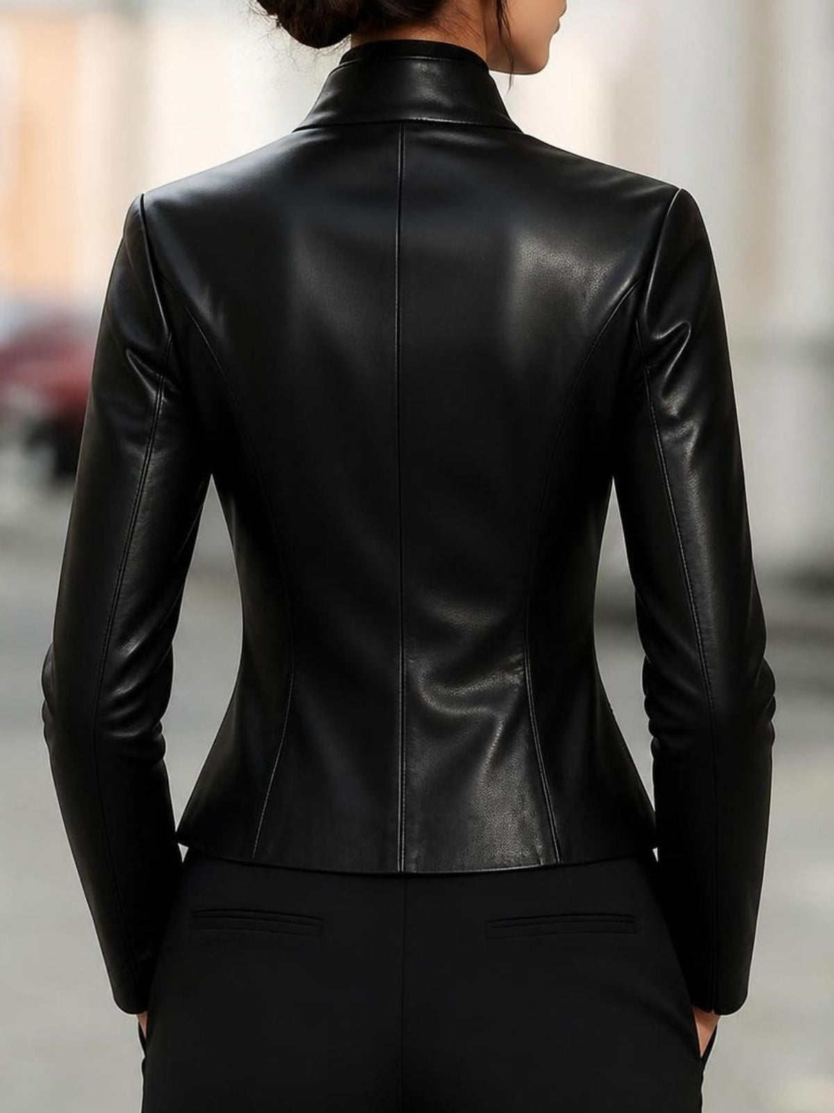Veste aspect cuir à basque et fermeture asymétrique — Amielle Paris