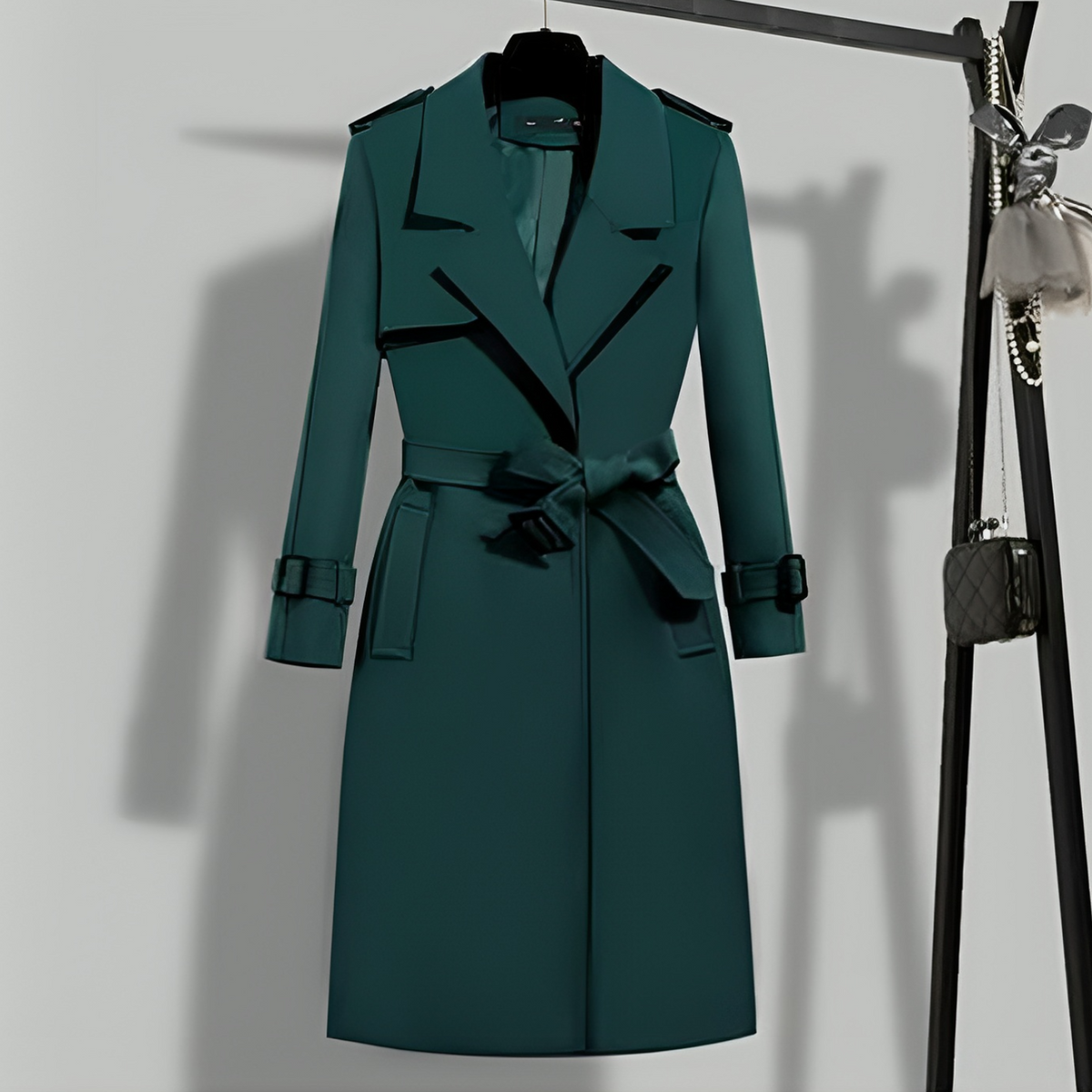 Amelia — Trench long à ligne ajustée — Amielle Paris