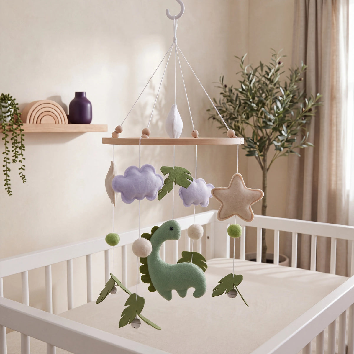 Mobile bébé en feutrine et perles de bois — vue 6