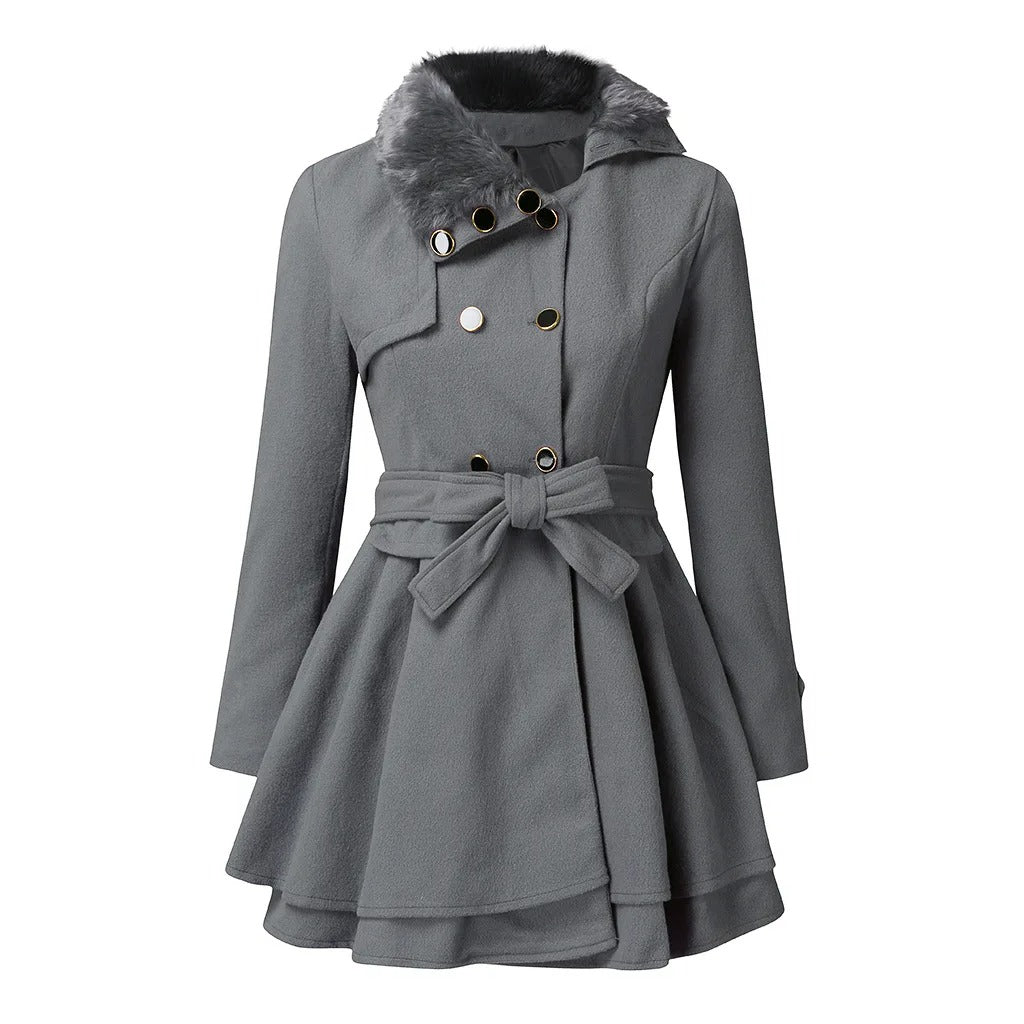 Manteau évasé ceinturé à col en fausse fourrure — Amielle Paris