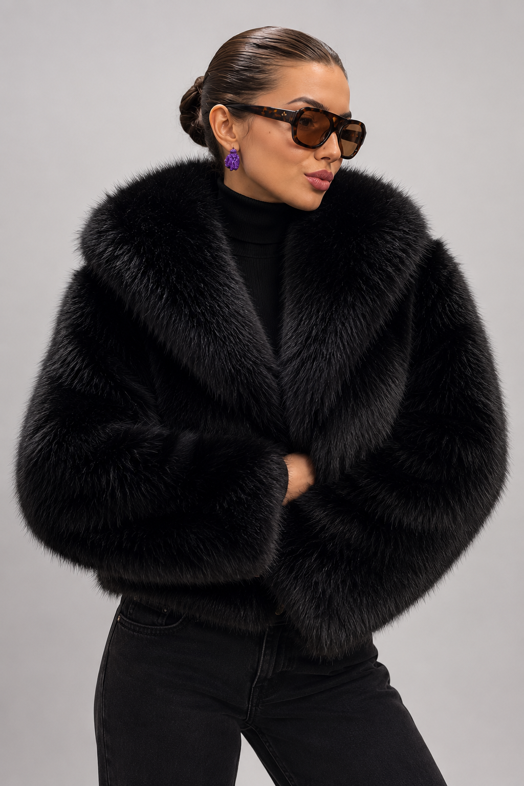 Romane — Veste courte en fausse fourrure — Amielle Paris