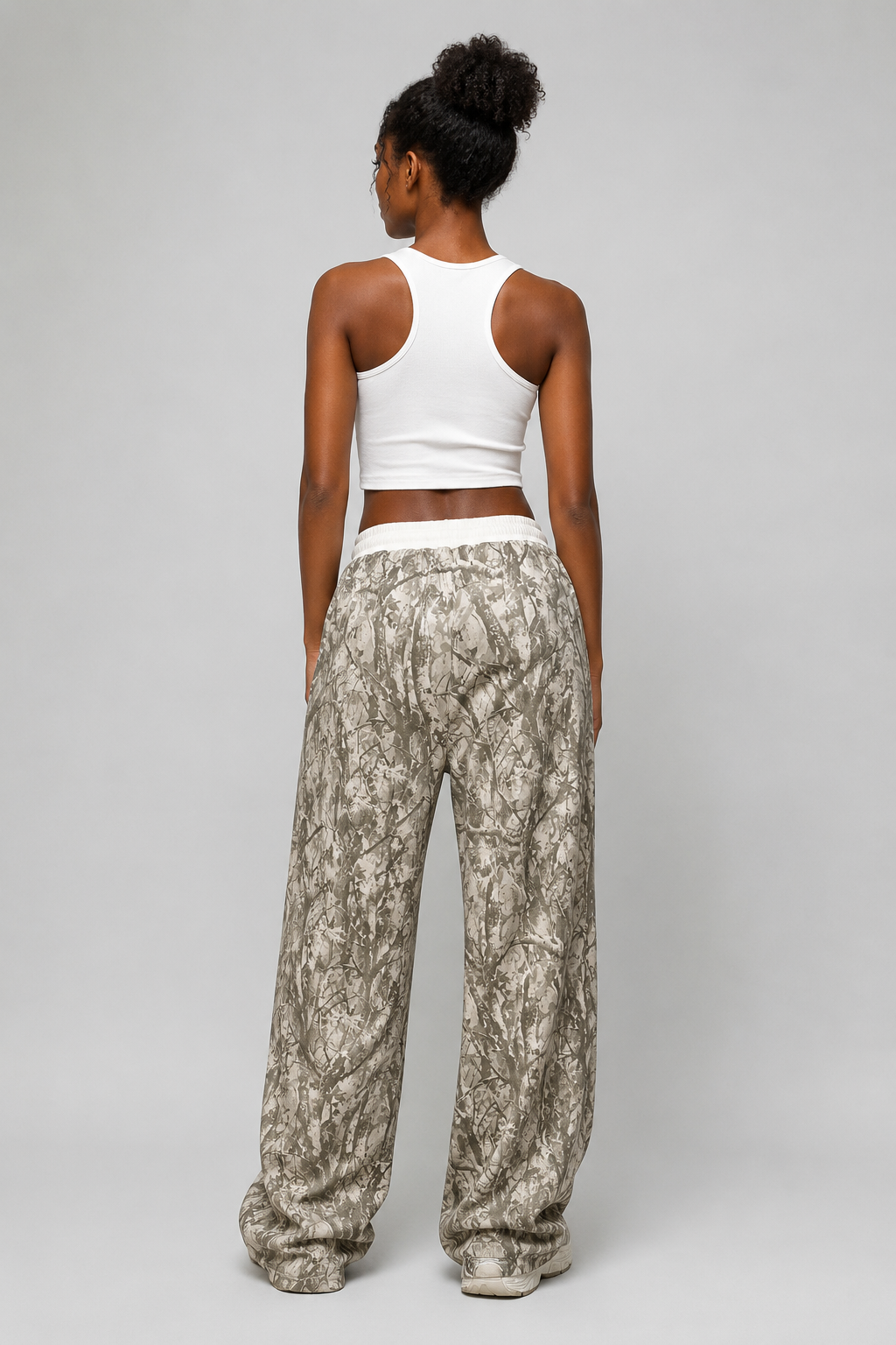 Pantalon de jogging large camouflage — Amielle Paris