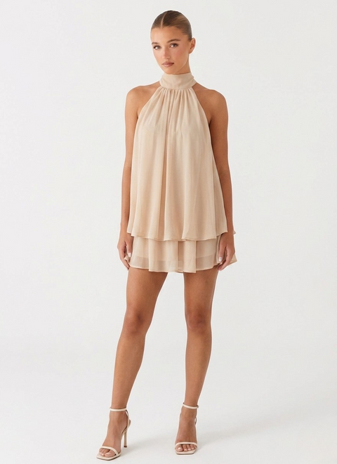 Evelyne — Robe courte à volants et dos nu