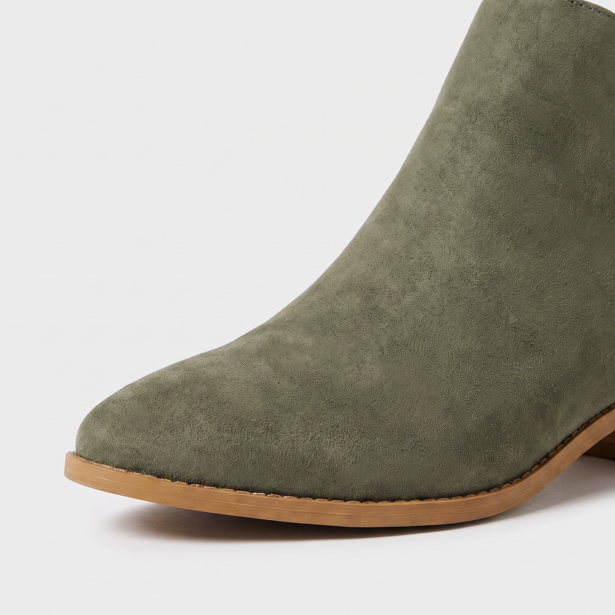Bottines décolletées en V à zip et pampille — Amielle Paris — vue 3
