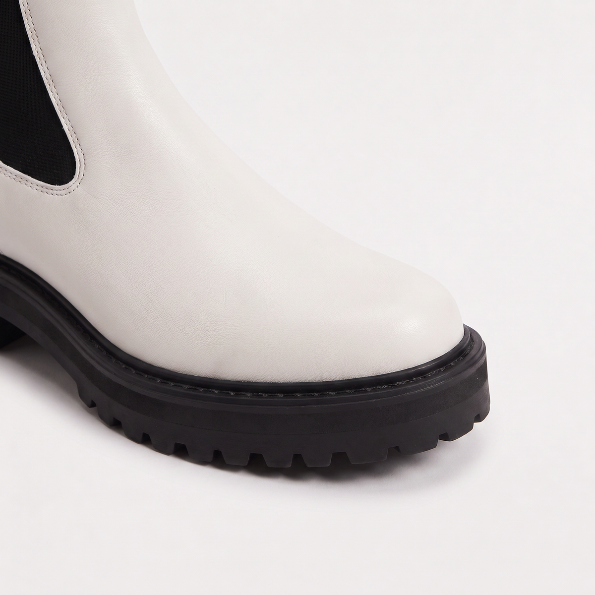 Bottines Chelsea bicolores à plateforme — Amielle Paris — vue 3