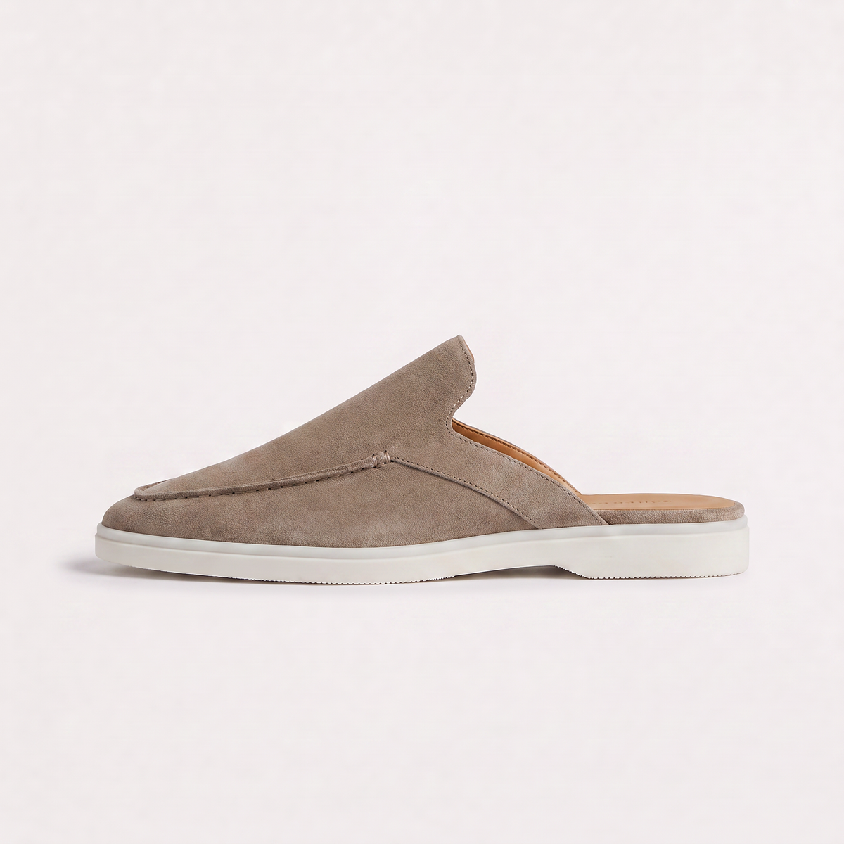 Mules façon mocassins en daim à bout amande — Amielle Paris — vue 9