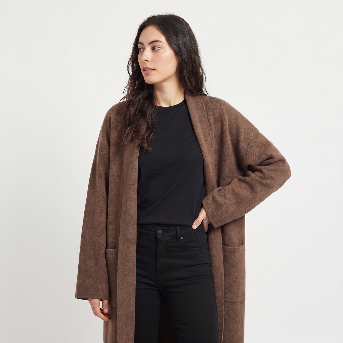 Cardigan long ouvert à poches plaquées — Amielle Paris — vue 6