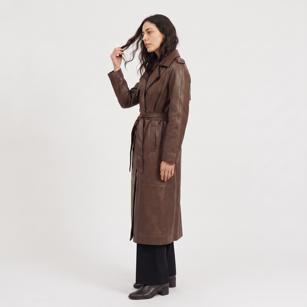 Trench midi ceinturé en simili cuir — Amielle Paris — vue 5