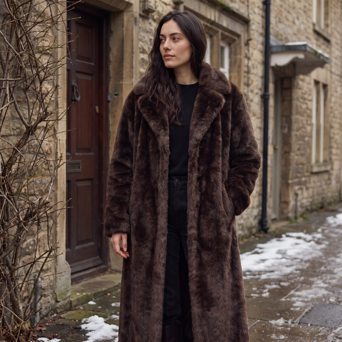 Manteau long en fausse fourrure à deux boutons — Amielle Paris — vue 2