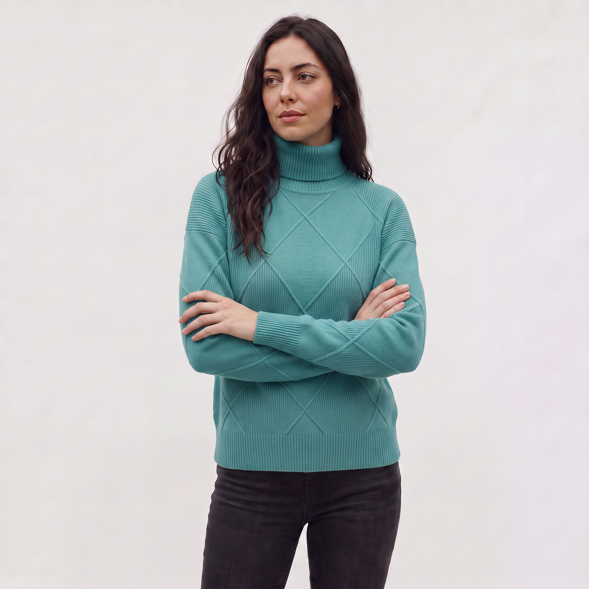 Pull ample à col roulé et torsades — Amielle Paris — vue 6