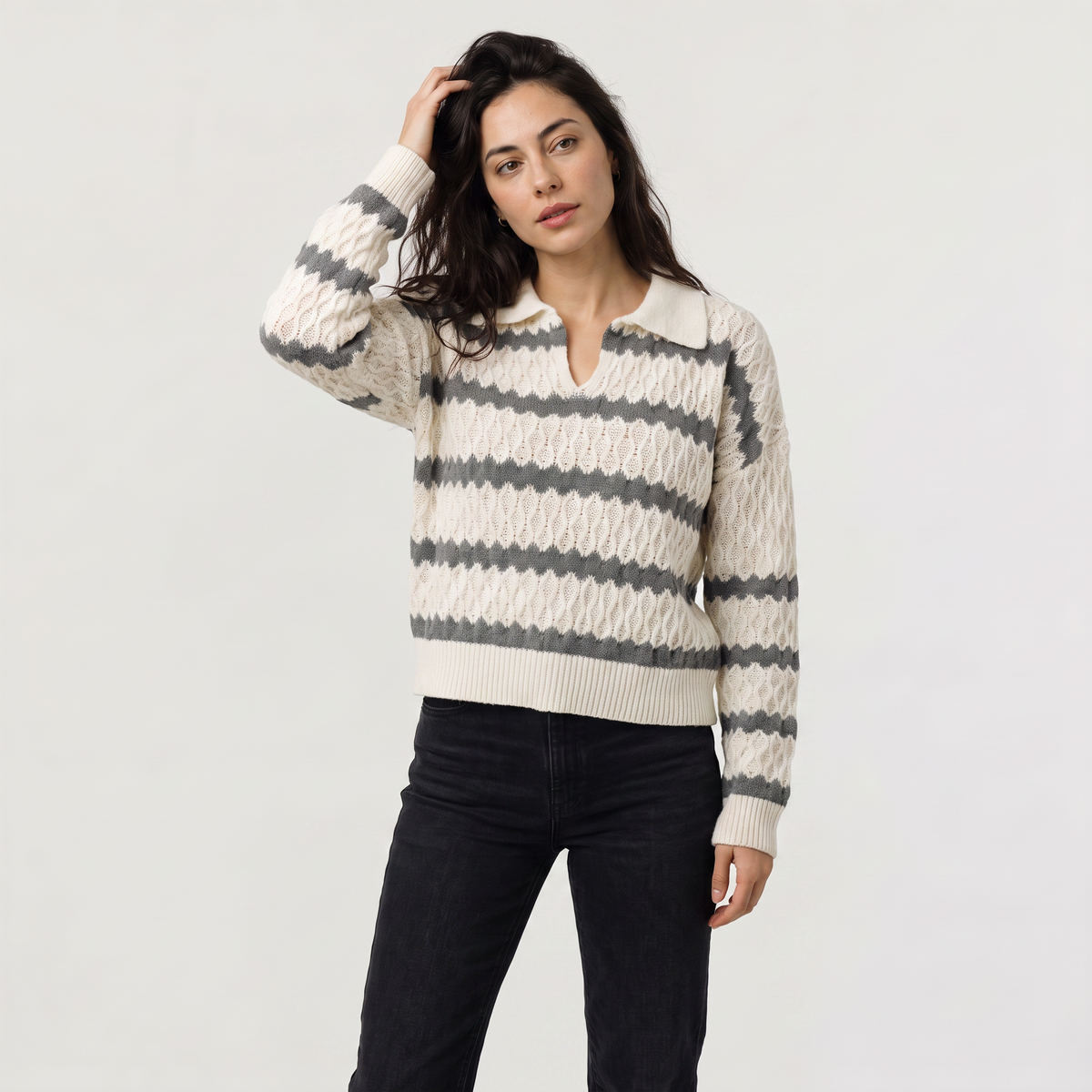 Pull rayé à col rabattu et maille ajourée — Amielle Paris — vue 1