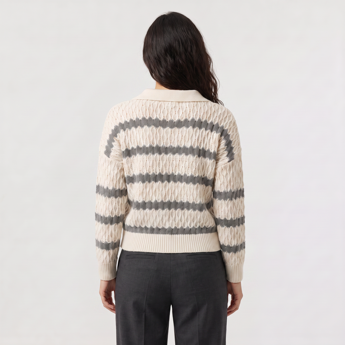 Pull rayé à col rabattu et maille ajourée — Amielle Paris — vue 5