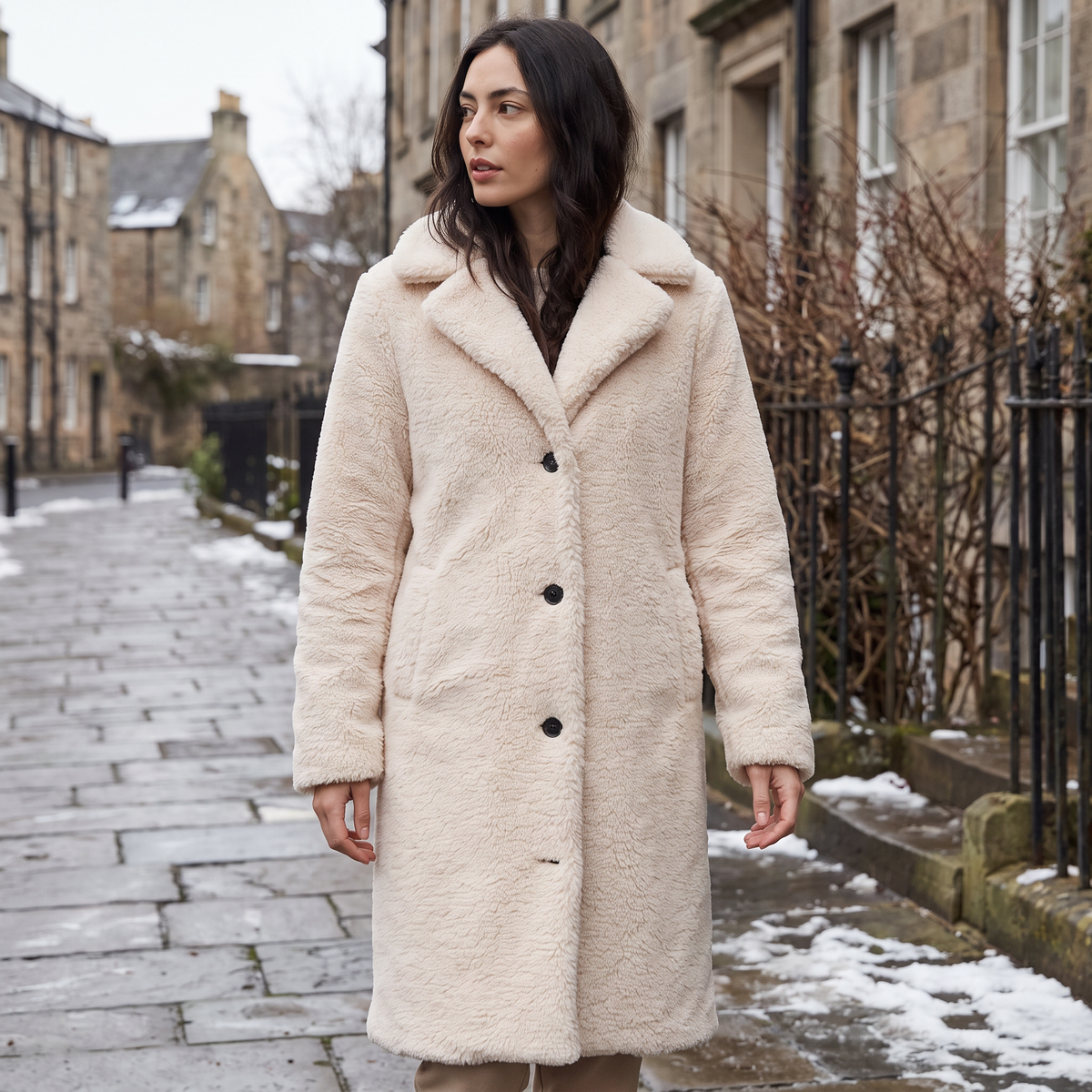 Manteau long teddy à revers crantés — Amielle Paris — vue 2