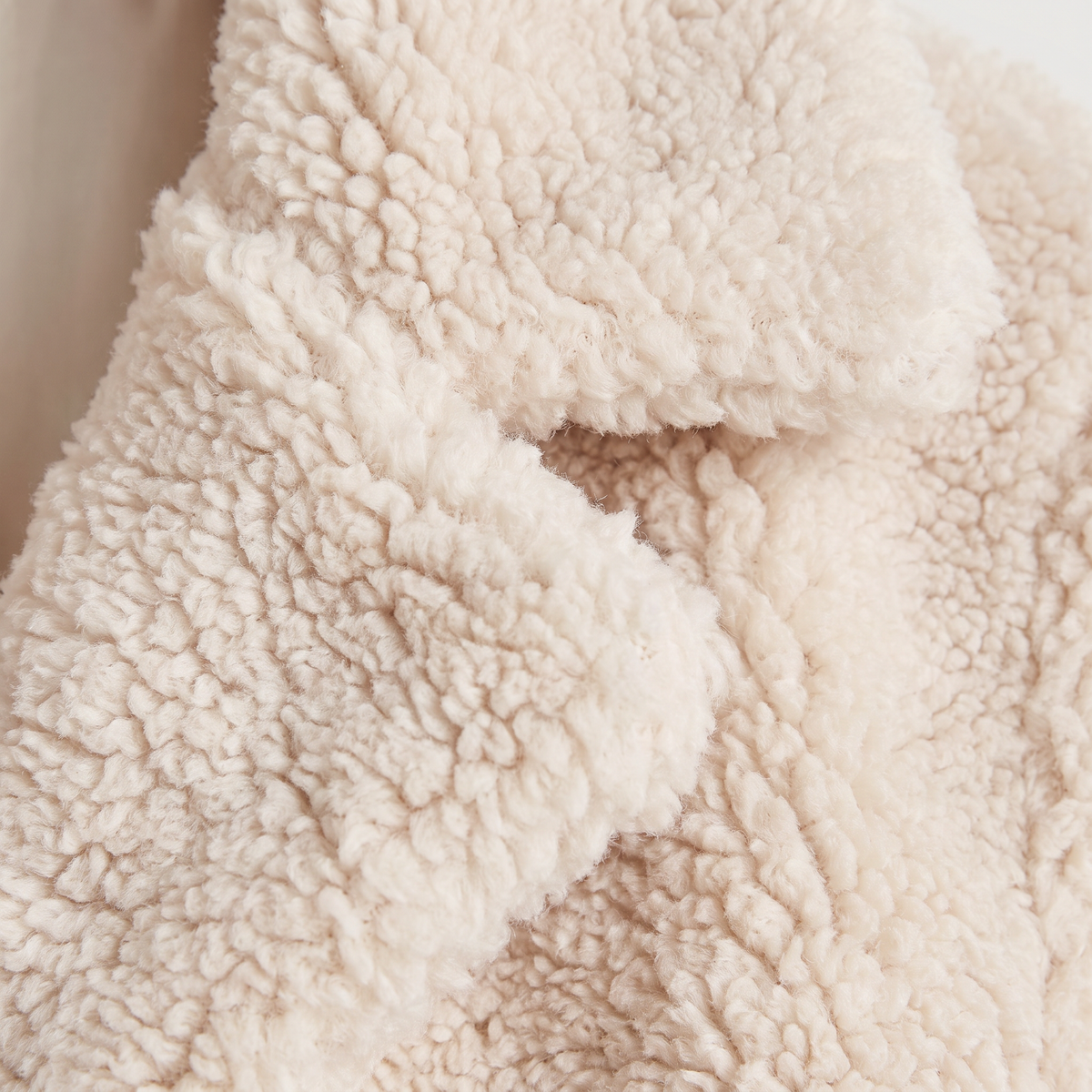 Manteau long teddy à revers crantés — Amielle Paris — vue 6