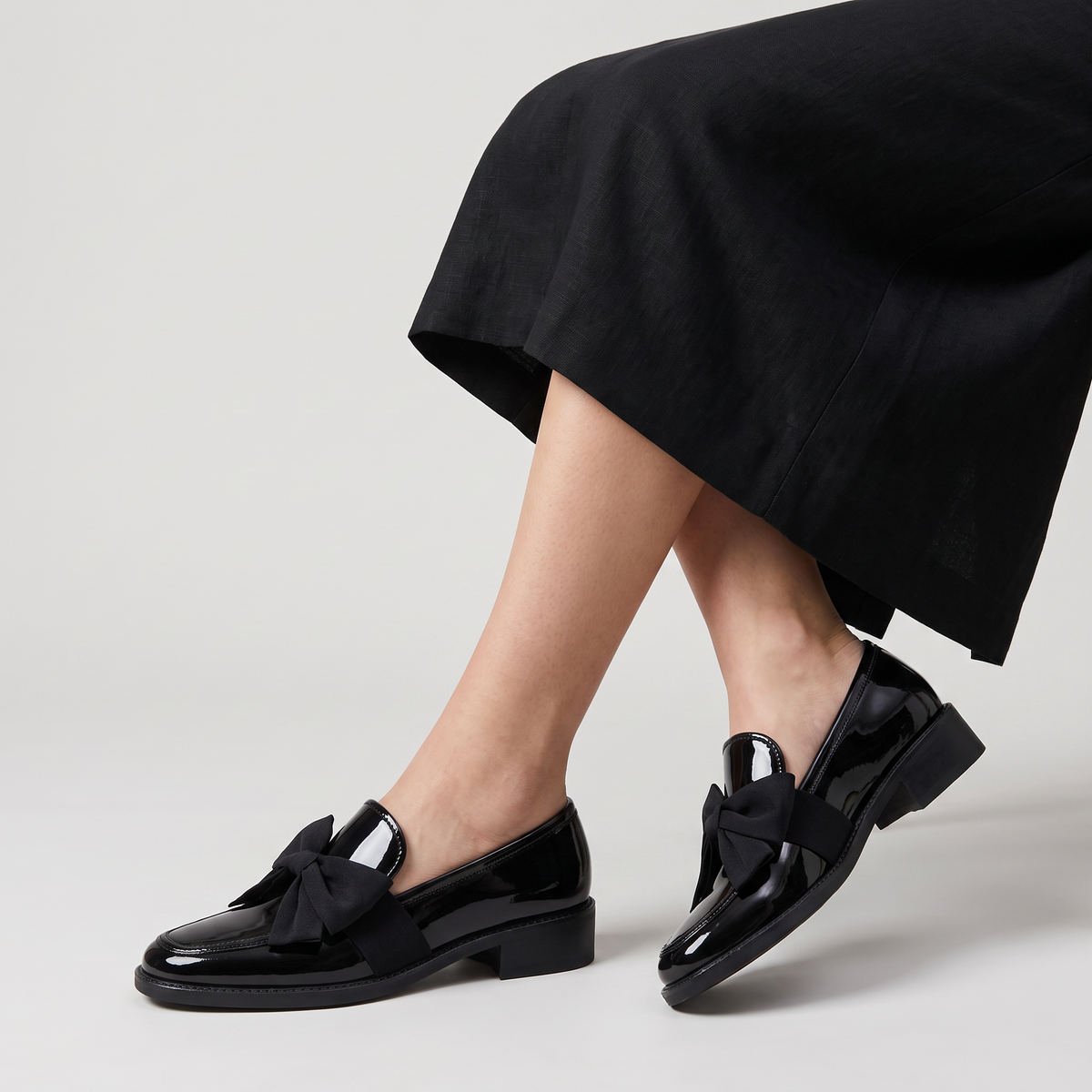 Mocassins vernis à grand nœud et bout carré — Amielle Paris — vue 5