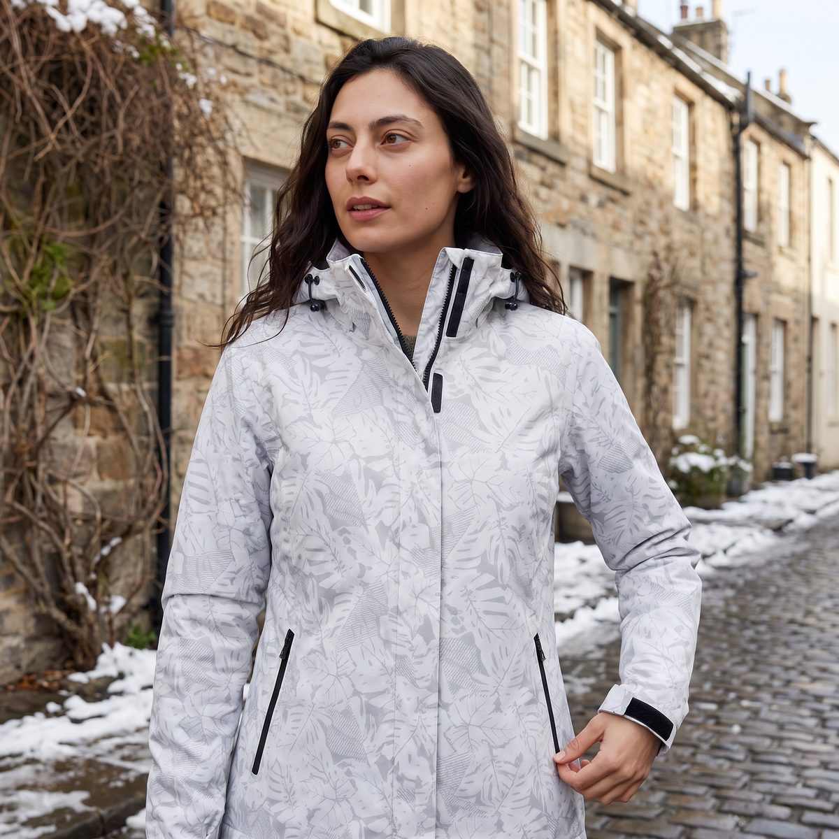 Veste légère à capuche et imprimé feuilles — Amielle Paris — vue 2