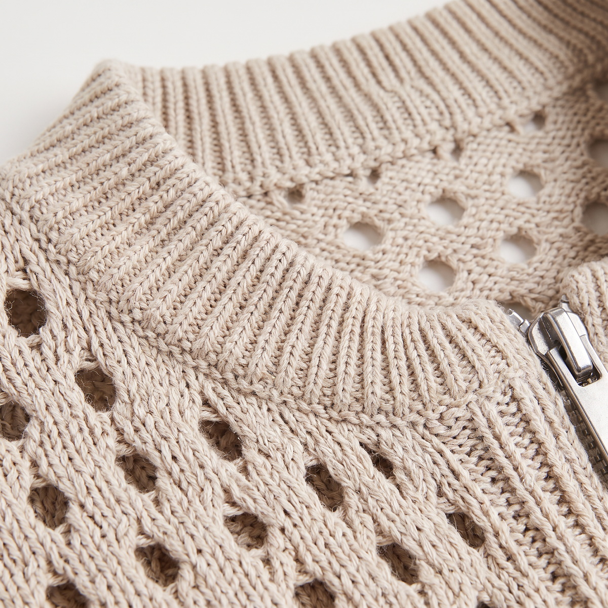 Cardigan ajouré zippé à col rond — Amielle Paris — vue 7