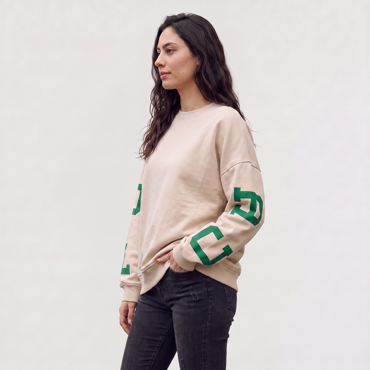 Sweat ample à imprimés universitaires — Amielle Paris — vue 4