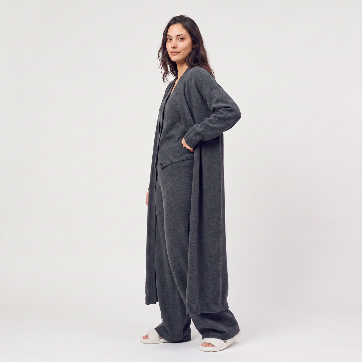 Ensemble en maille trois pièces à pantalon large — Amielle Paris — vue 4