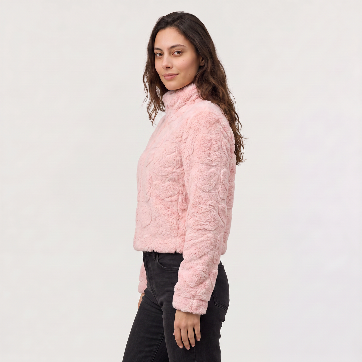 Veste peluche rose à cœurs en relief et col haut — Amielle Paris — vue 5