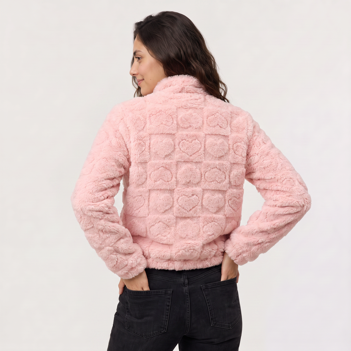 Veste peluche rose à cœurs en relief et col haut — Amielle Paris — vue 4
