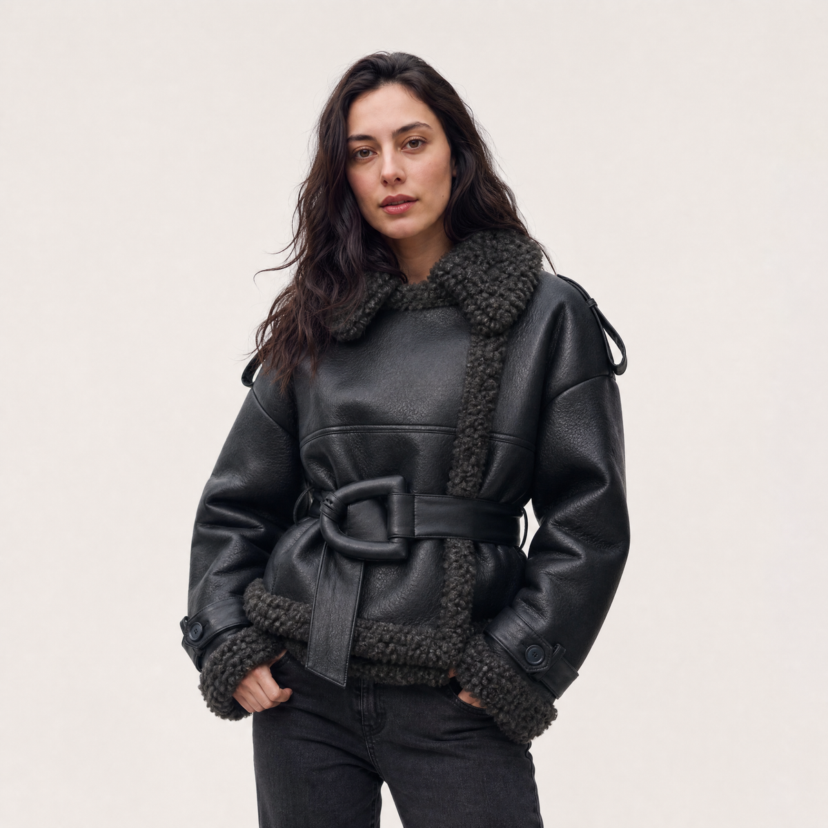 Blouson aviateur court ceinturé à grand col — Amielle Paris — vue 1