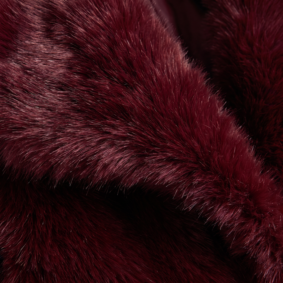 Manteau court en fausse fourrure à grand col — Amielle Paris — vue 7