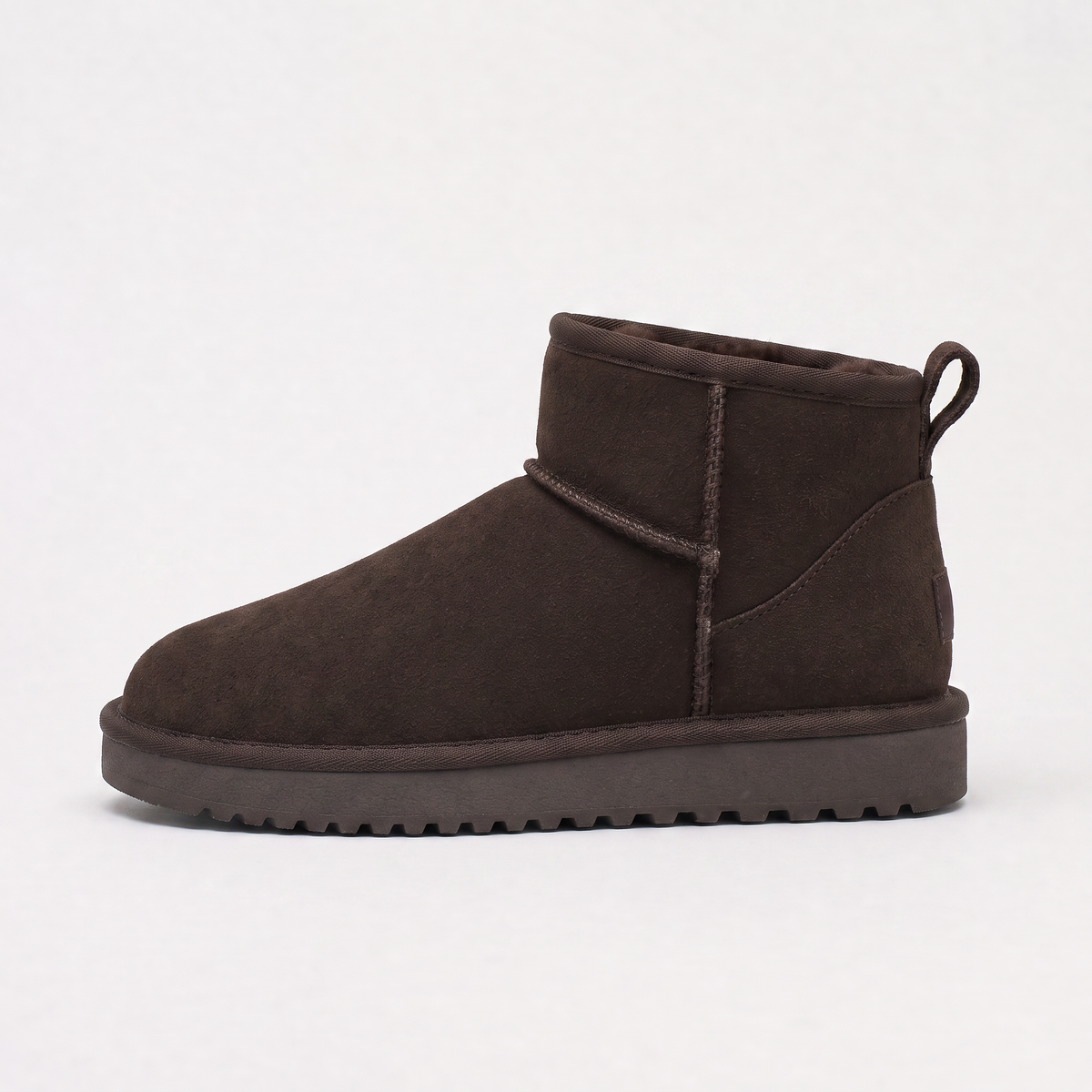 Bottines en daim doublées de peau lainée — Amielle Paris — vue 8