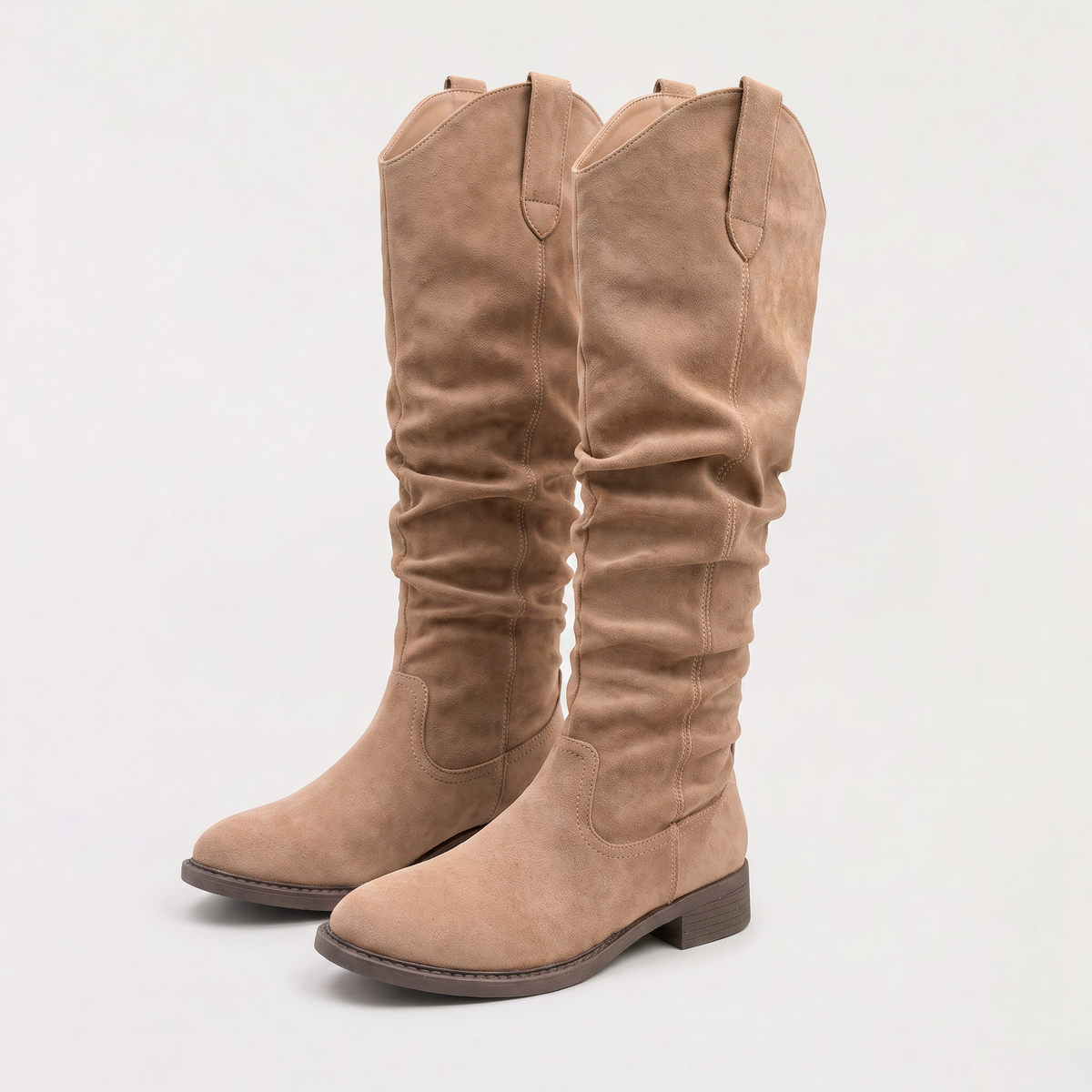 Bottes hautes plissées à bride et petit talon — Amielle Paris — vue 3