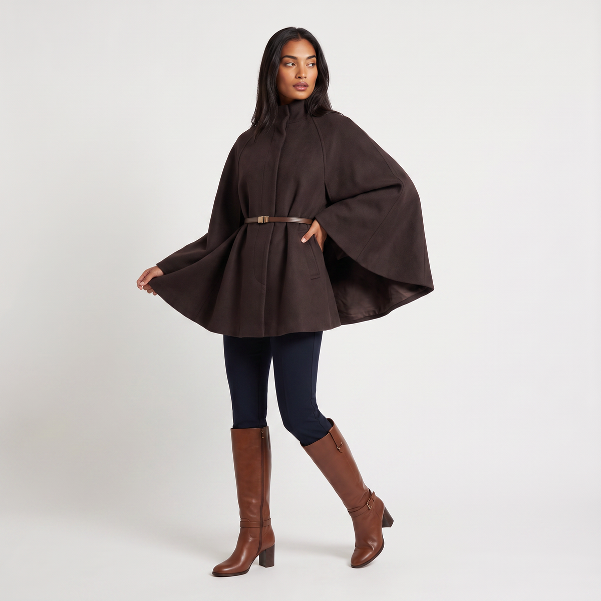 Poncho long en maille avec ceinture amovible — Amielle Paris — vue 5
