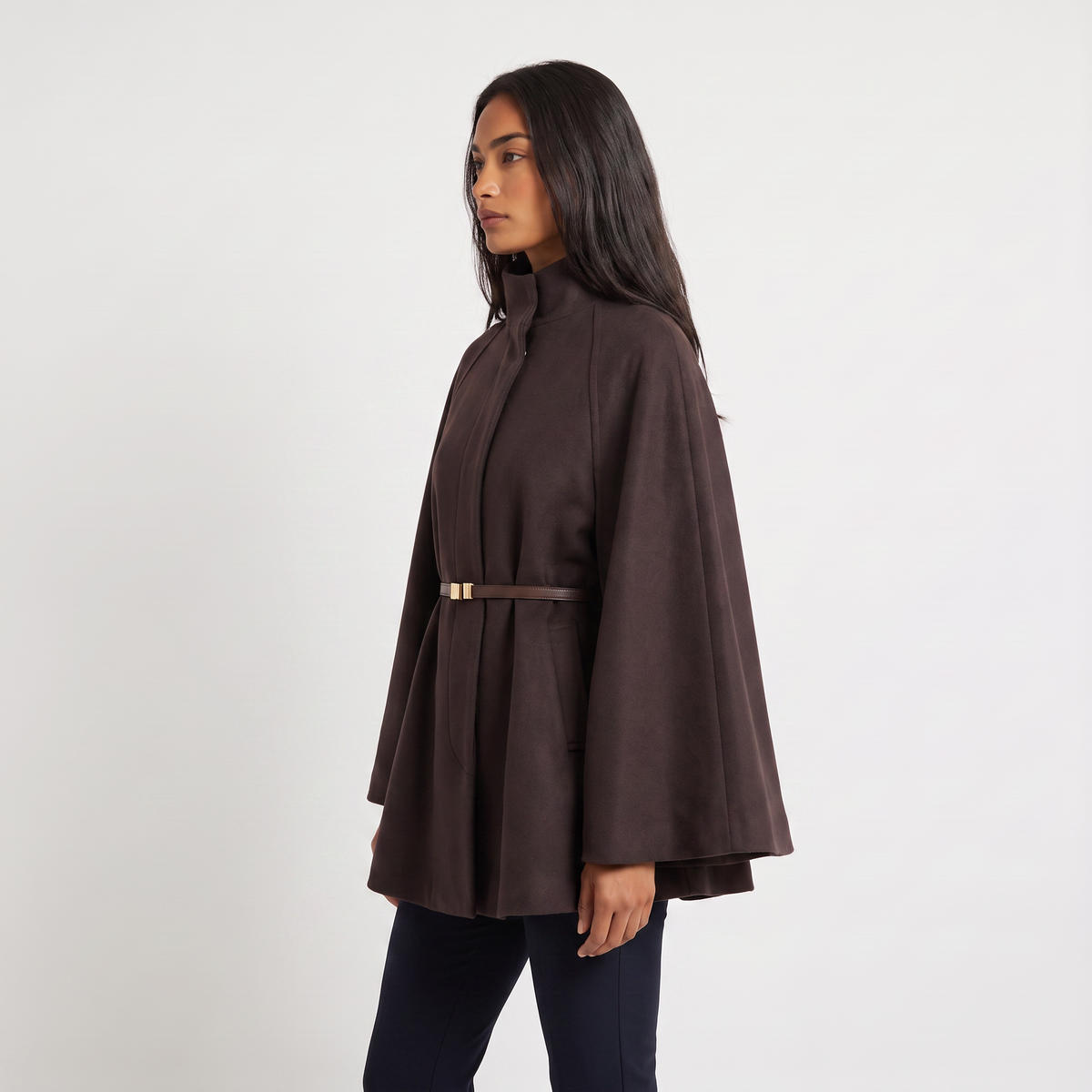 Poncho long en maille avec ceinture amovible — Amielle Paris — vue 4