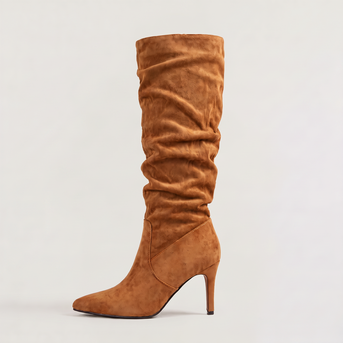 Bottes hautes plissées à bout pointu et talon fin — Amielle Paris — vue 9