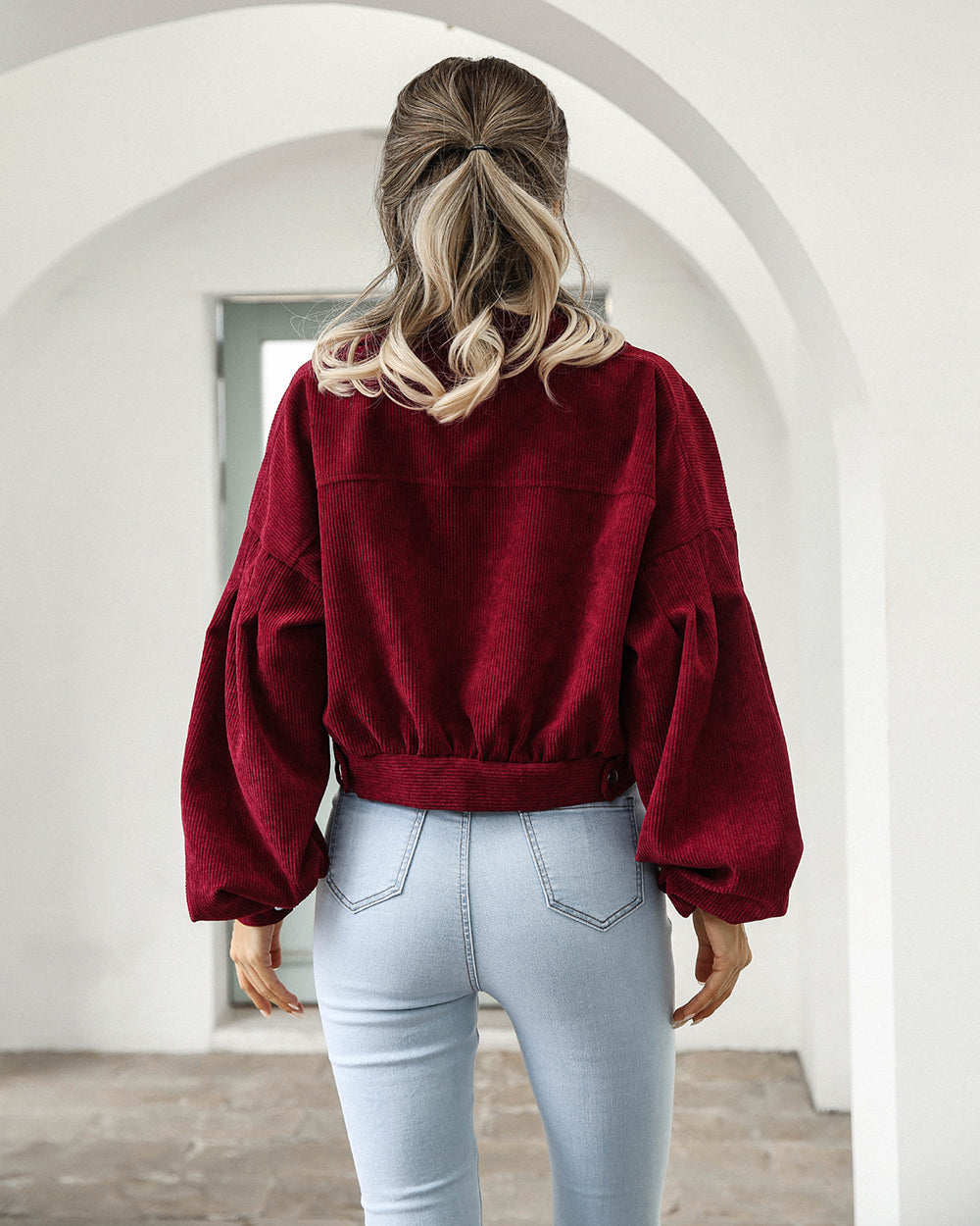Veste courte en jean à manches ballon — Amielle Paris